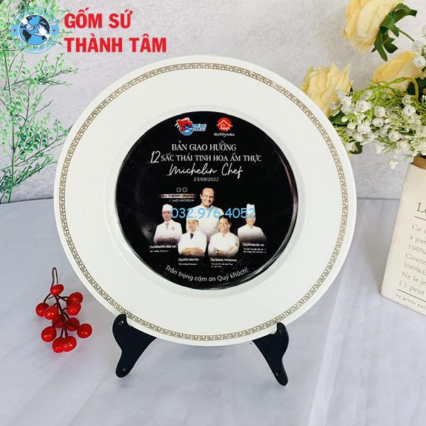 Đĩa sứ lưu niệm trắng viền vàng kim