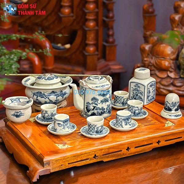 Ấm tích men rạn hoạ tiết Sơn Thuỷ Hữu Tình