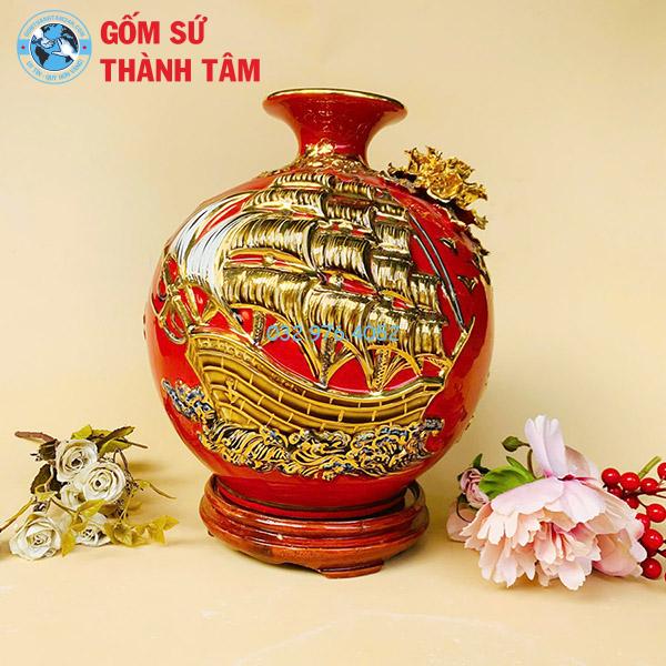 Bình hút lộc màu đỏ thuận buồm xuôi gió đắp nổi vẽ vàng