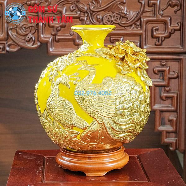 Bình hút lộc mệnh thổ công đào đắp nổi dát vàng