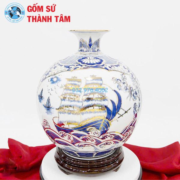 Bình hút lộc vẽ vàng thuận buồn xuôi gió