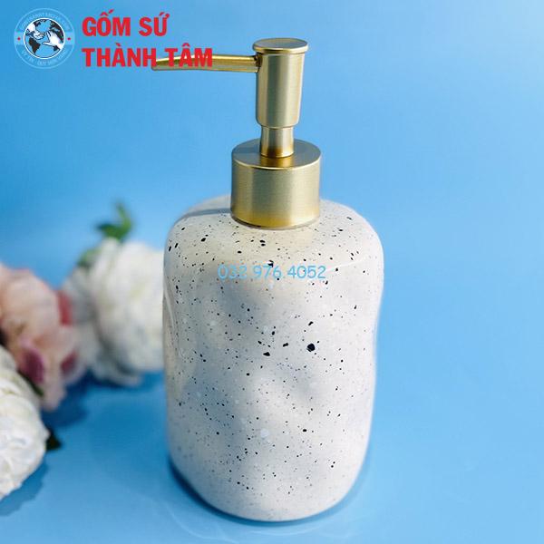 Bình xịt phòng tắm dáng ovan