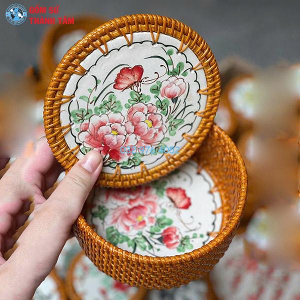 Đĩa sứ viền mây tre đan hộp tròn