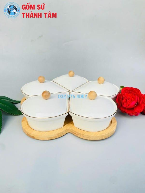 Khay đựng mứt kẹo hoa mai vàng kim