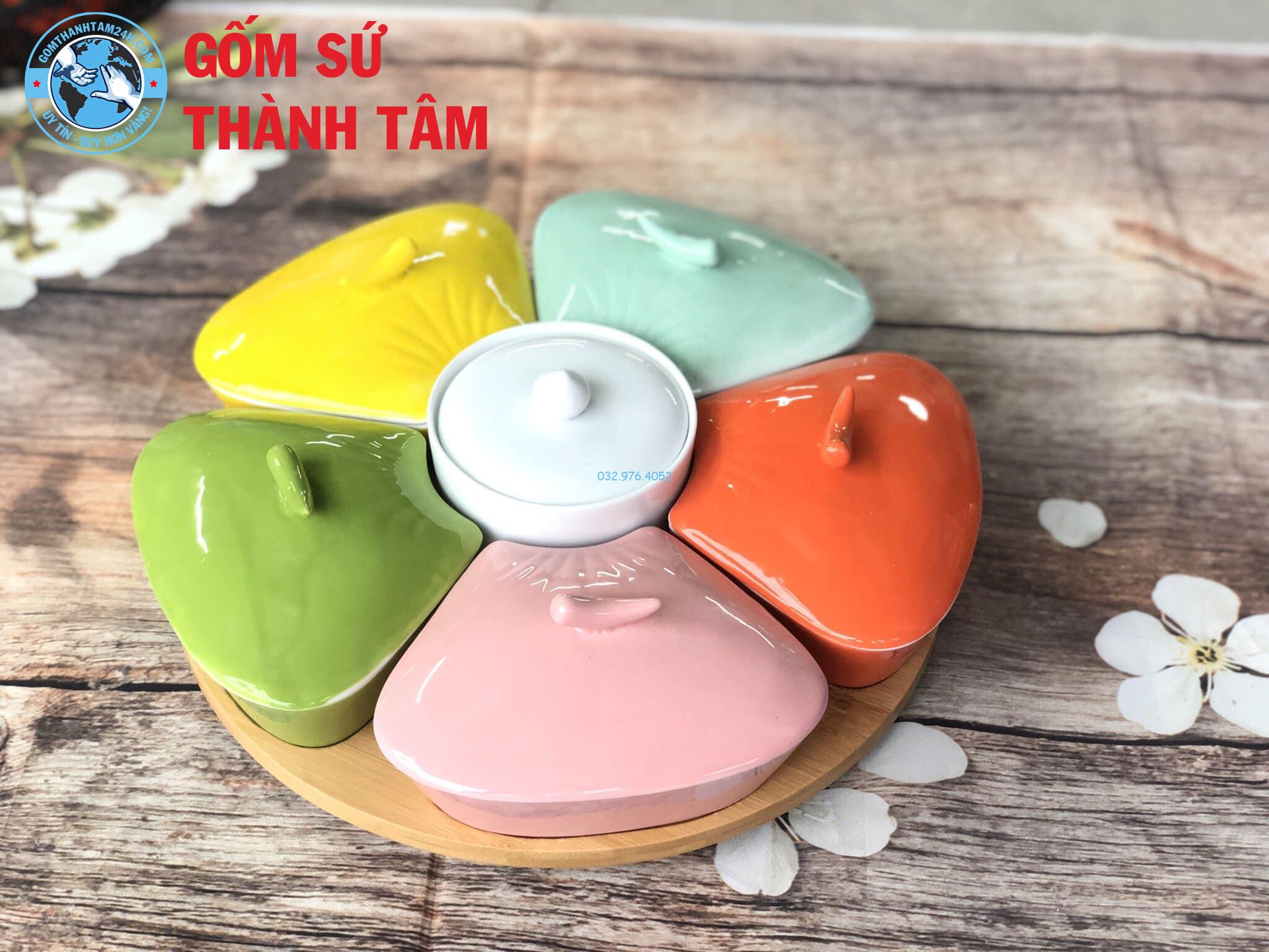 Khay đựng mứt kẹo khay đào 5 cánh gỗ
