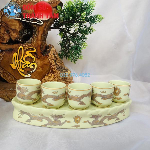 Kỷ Chén Thờ Men Vàng Rồng
