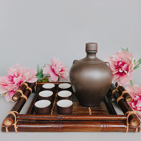Nậm Rượu Vấu Nậm rượu vấu nâu đơn giản