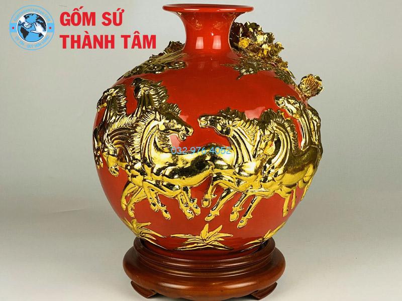 Bình hút lộc dát vàng: Ý nghĩa phong thủy và cách bảo quản bình