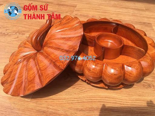 Khay mứt gỗ hương có độ bền cao và khả năng chống mối mọt tốt