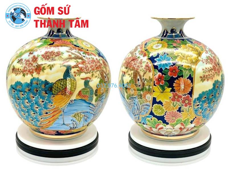 Nên đặt bình thu hút tài lộc ở những vị trí quan trọng của ngôi nhà
