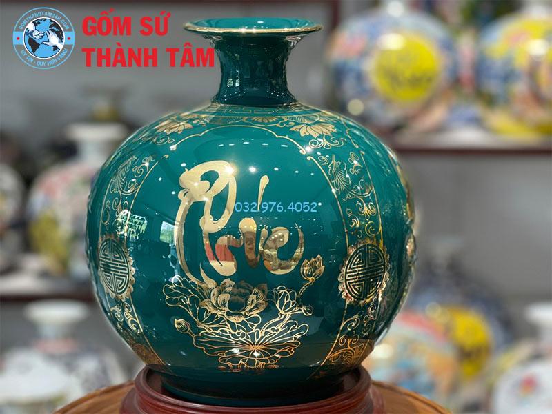 Bình hút tài lộc là vật phẩm phong thủy mang đến may mắn và sung túc